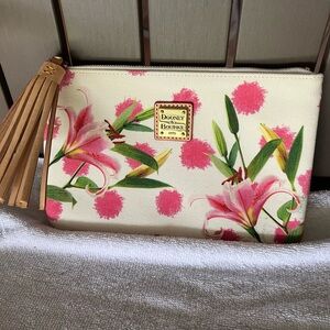 Cute Dooney & Bourke flower clutch